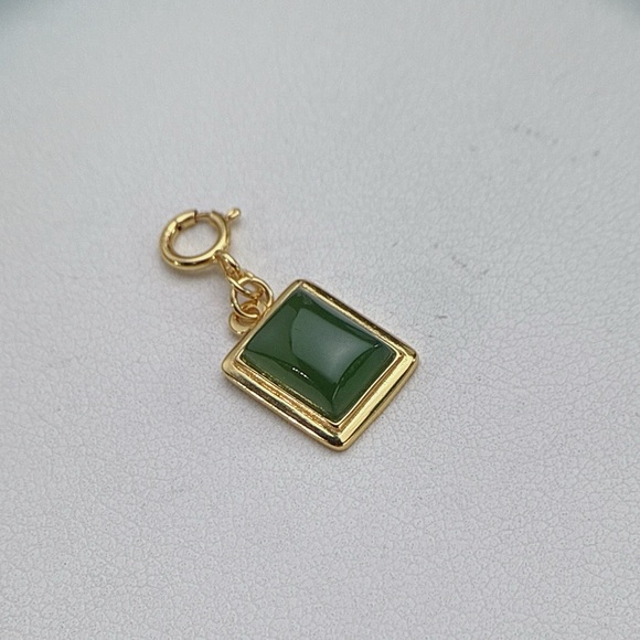 SGP2 S925 Stamped Jade Detachable Pendant - Picture 3 of 5